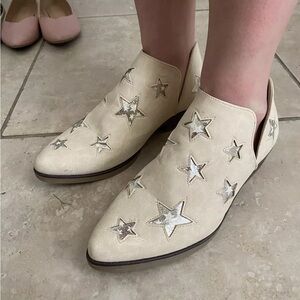 Star ankleboots inspired by Miron Cros boots.